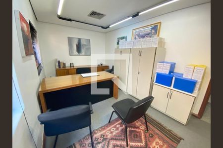 Casa à venda com 366m², 11 quartos e 20 vagas