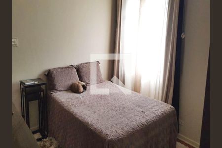 Casa à venda com 3 quartos, 200m² em Cambuci, São Paulo