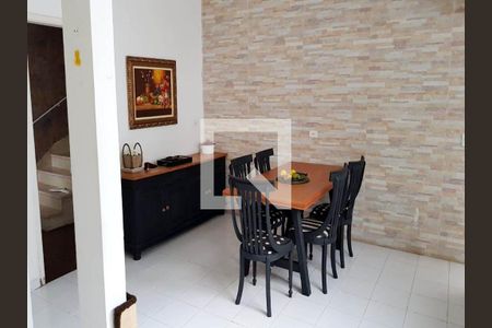 Casa à venda com 3 quartos, 200m² em Cambuci, São Paulo