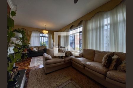 Casa à venda com 3 quartos, 234m² em Vila Mariana, São Paulo