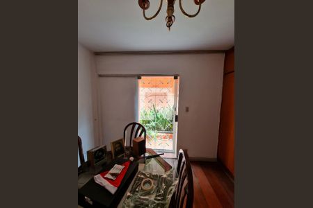 Casa à venda com 3 quartos, 131m² em Jardim Colombo, São Paulo