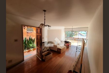 Casa à venda com 3 quartos, 131m² em Jardim Colombo, São Paulo