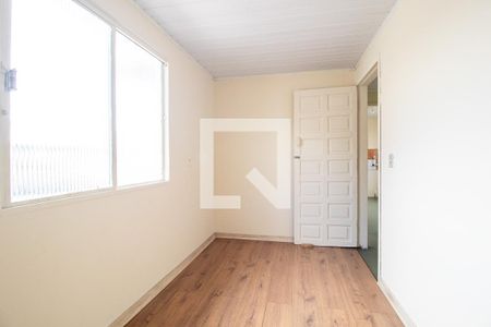 Quarto 1 de casa para alugar com 2 quartos, 50m² em Cidade Industrial, Curitiba
