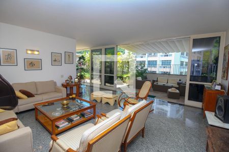 Sala de Estar de apartamento à venda com 5 quartos, 600m² em Laranjeiras, Rio de Janeiro