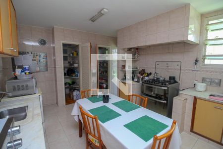 Apartamento à venda com 600m², 5 quartos e 2 vagasCozinha - Armários