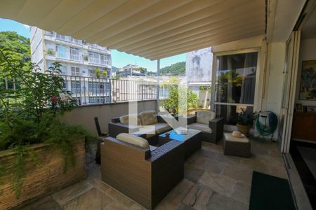 Apartamento à venda com 600m², 5 quartos e 2 vagasVaranda