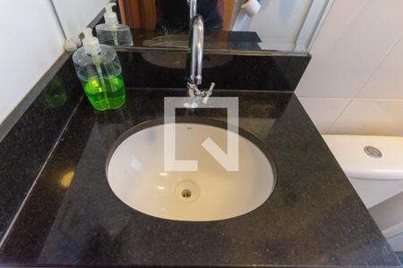 Banheiro de apartamento à venda com 2 quartos, 42m² em Jardim Bom Sucesso, Campinas