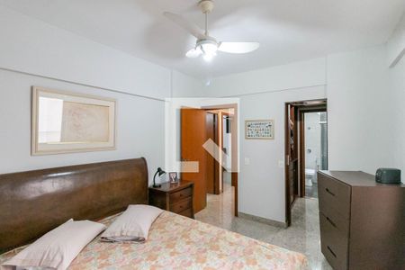 Apartamento à venda com 210m², 4 quartos e 3 vagasQuarto Suíte 2