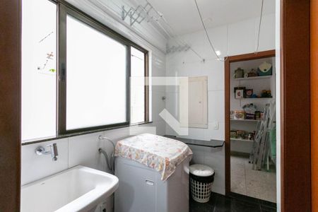 Apartamento à venda com 210m², 4 quartos e 3 vagasCozinha e Área de Serviço