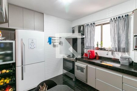 Apartamento à venda com 210m², 4 quartos e 3 vagasCozinha e Área de Serviço