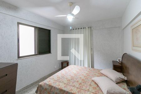 Apartamento à venda com 210m², 4 quartos e 3 vagasQuarto Suíte 2