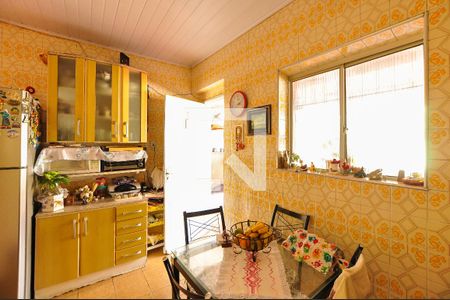 Casa à venda com 316m², 2 quartos e 1 vagaCozinha