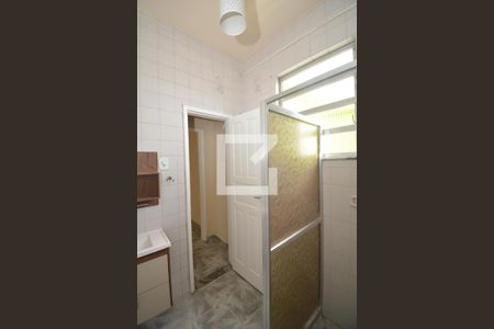 Banheiro de apartamento para alugar com 2 quartos, 120m² em Vila Valqueire, Rio de Janeiro