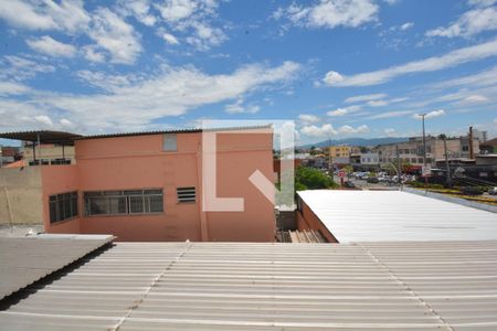 Vista da Cozinha e Área de Serviço de apartamento para alugar com 2 quartos, 120m² em Vila Valqueire, Rio de Janeiro