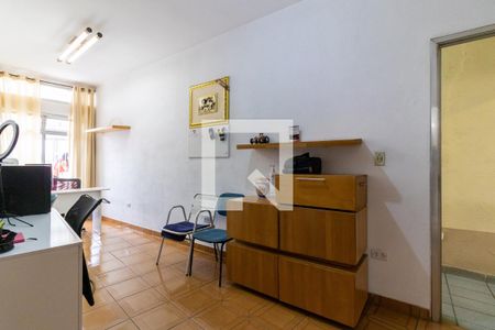 Casa à venda com 300m², 4 quartos e 3 vagas Casa à venda com 300m², 4 quartos e 3 vagasEscritório