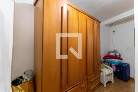 Casa à venda com 300m², 4 quartos e 3 vagas Casa à venda com 300m², 4 quartos e 3 vagasQuarto 3