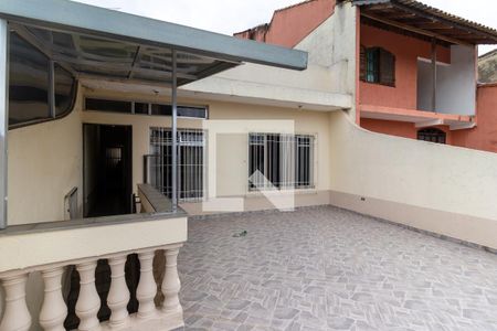 Casa à venda com 300m², 4 quartos e 3 vagas Casa à venda com 300m², 4 quartos e 3 vagasSacada
