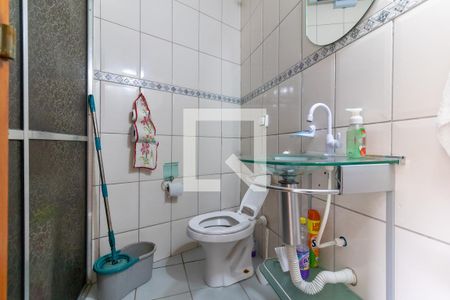 Casa à venda com 300m², 4 quartos e 3 vagas Casa à venda com 300m², 4 quartos e 3 vagasBanheiro 4