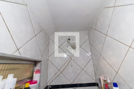 Casa à venda com 300m², 4 quartos e 3 vagas Casa à venda com 300m², 4 quartos e 3 vagasChuveiro