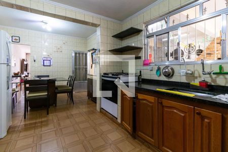 Casa à venda com 300m², 4 quartos e 3 vagas Casa à venda com 300m², 4 quartos e 3 vagasCozinha