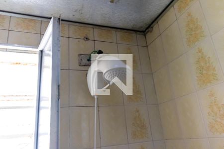 Casa à venda com 300m², 4 quartos e 3 vagas Casa à venda com 300m², 4 quartos e 3 vagasChuveiro