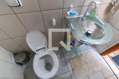 Casa à venda com 300m², 4 quartos e 3 vagas Casa à venda com 300m², 4 quartos e 3 vagasBanheiro 4