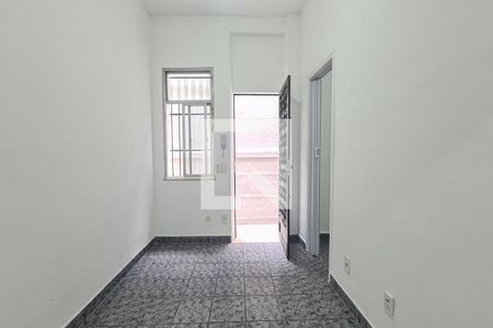 Sala de casa para alugar com 1 quarto, 50m² em Madureira, Rio de Janeiro