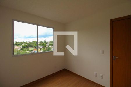 Quarto 2 de apartamento para alugar com 2 quartos, 41m² em Cecília, Viamão