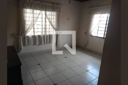 Casa à venda com 5 quartos, 298m² em Planalto, Belo Horizonte