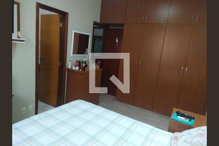 Casa à venda com 5 quartos, 298m² em Planalto, Belo Horizonte