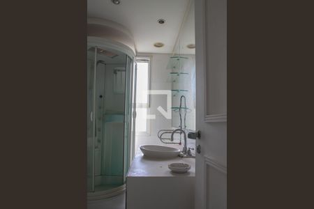 Apartamento à venda com 300m², 4 quartos e 4 vagasBanheiro da Suíte 1