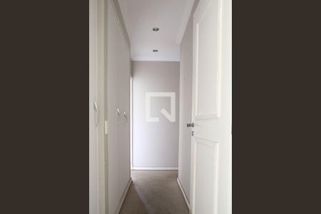 Apartamento à venda com 300m², 4 quartos e 4 vagasArmario