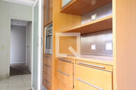 Apartamento à venda com 300m², 4 quartos e 4 vagasCozinha