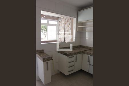 Apartamento para alugar com 64m², 2 quartos e 1 vagaCozinha