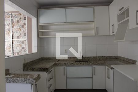 Apartamento para alugar com 64m², 2 quartos e 1 vagaCozinha