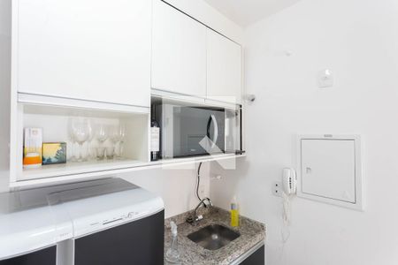 Cozinha de apartamento para alugar com 1 quarto, 30m² em Aclimação, São Paulo