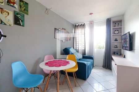 Sala de apartamento para alugar com 1 quarto, 45m² em Pinheirinho, Curitiba