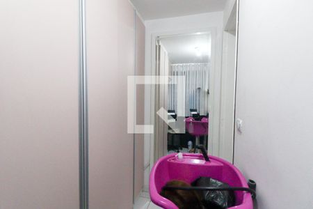 Closet de apartamento para alugar com 1 quarto, 45m² em Pinheirinho, Curitiba
