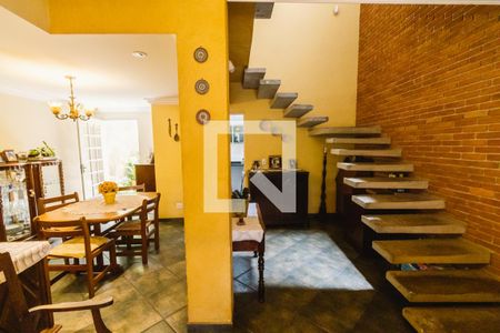 Casa à venda com 280m², 2 quartos e 2 vagasCasa 2 Sala 2