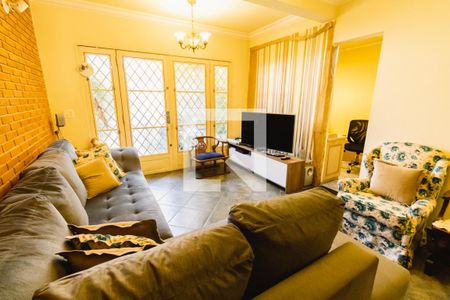 Casa à venda com 280m², 2 quartos e 2 vagasCasa 2 Sala 1