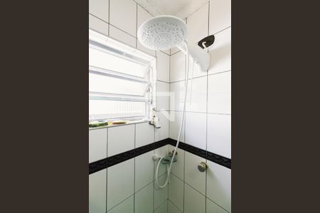 Casa à venda com 280m², 2 quartos e 2 vagasCasa 1 Banheiro Chuveiro