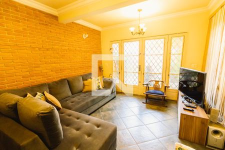 Casa à venda com 280m², 2 quartos e 2 vagasCasa 2 Sala 1