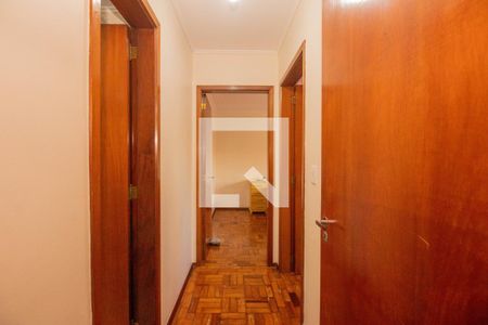 Corredor de apartamento à venda com 2 quartos, 88m² em São João, Porto Alegre