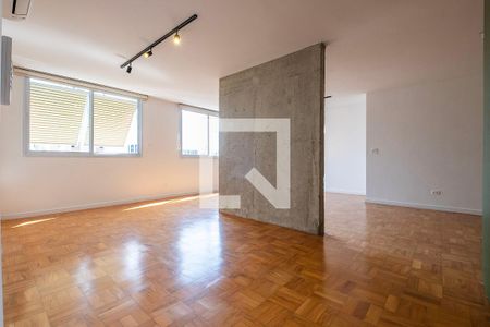 Apartamento à venda com 120m², 2 quartos e 1 vagaSala