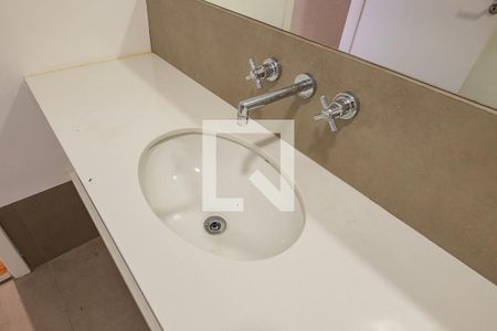 Apartamento à venda com 120m², 2 quartos e 1 vagaBanheiro