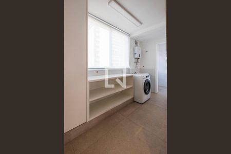 Apartamento à venda com 120m², 2 quartos e 1 vagaÁrea de Serviço