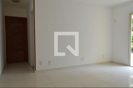 Sala de apartamento para alugar com 2 quartos, 60m² em Pechincha, Rio de Janeiro