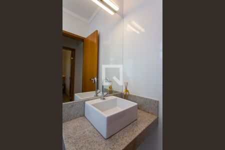 Apartamento para alugar com 52m², 2 quartos e 2 vagas Apartamento para alugar com 52m², 2 quartos e 2 vagasBanheiro Social