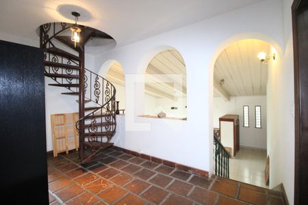 Casa à venda com 500m², 5 quartos e 3 vagasHall