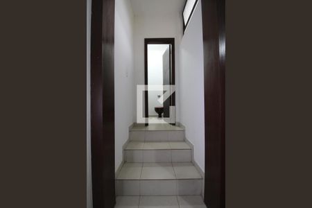 Casa à venda com 500m², 5 quartos e 3 vagasEscada